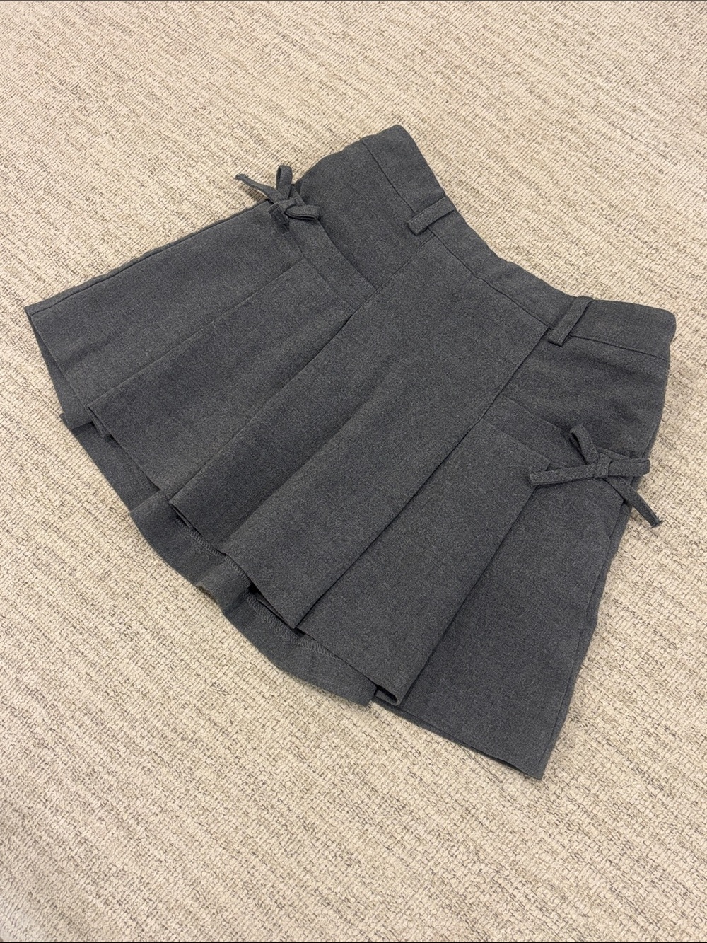 Zara Charcoal Gray Pleated Skater Mini Skirt with Side Bows